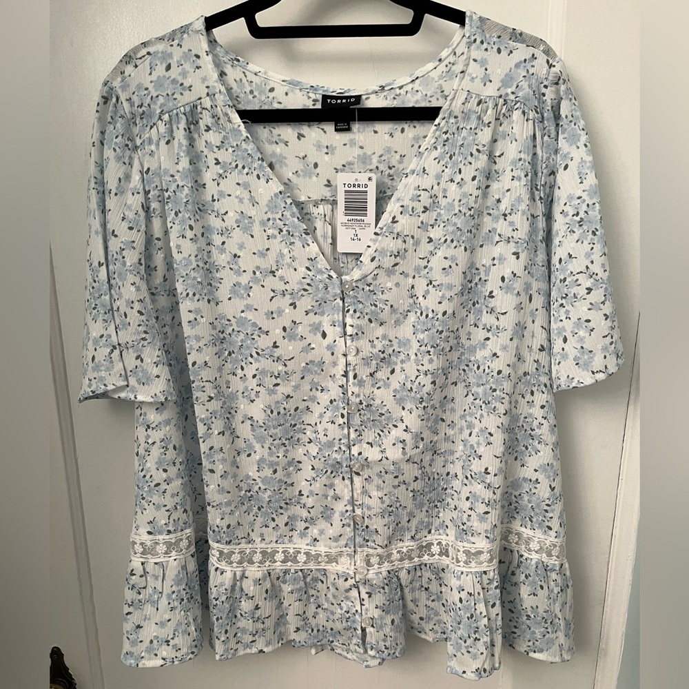 Torrid Gauze Swiss Dot V-Neck Blouse - Picture 8 of 10